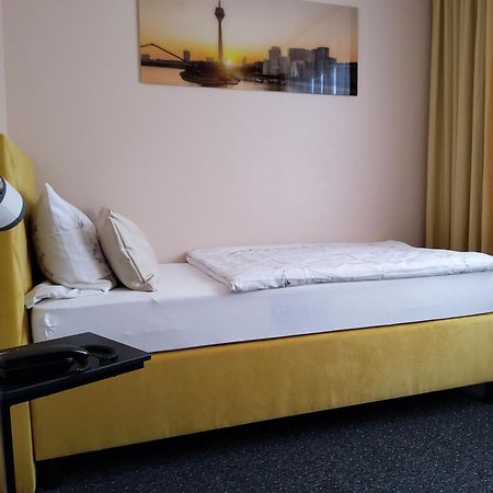 Schloss Hotel Gbr Düsseldorf Exteriör bild
